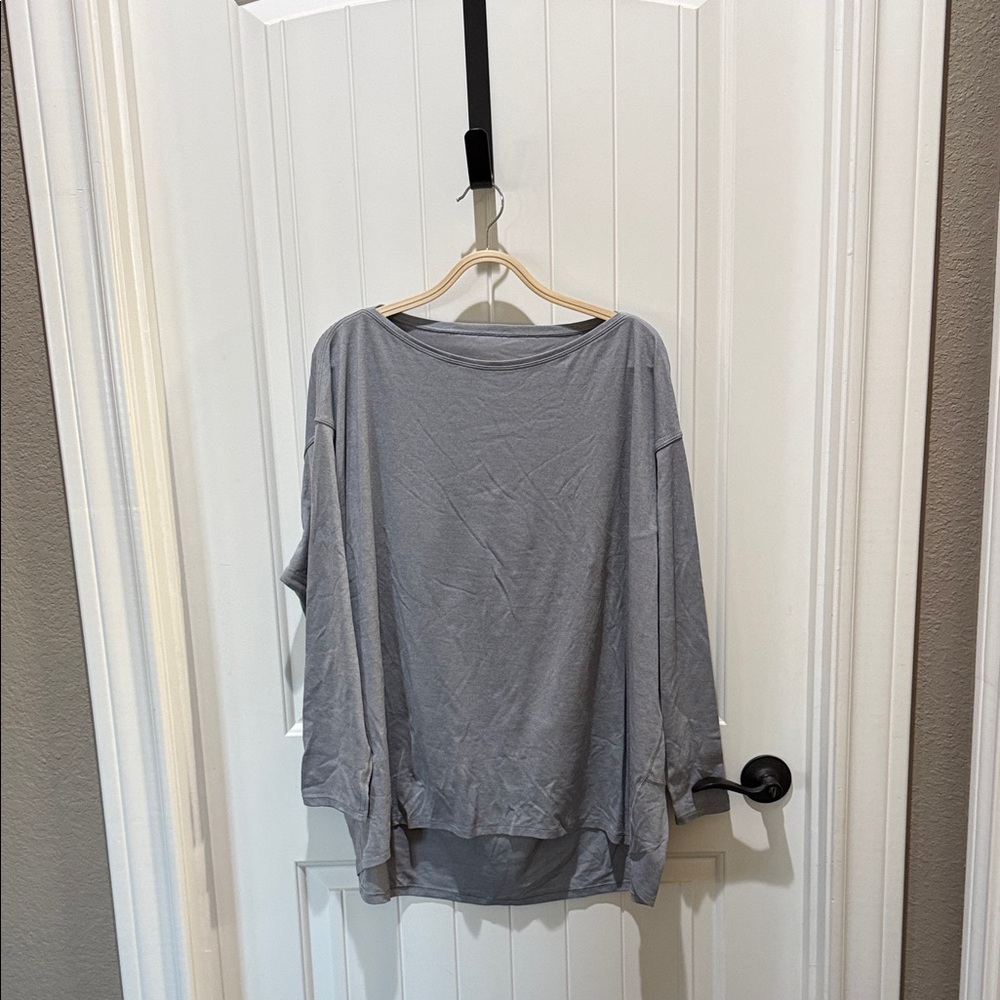Lululemon Athletica Gray shirt